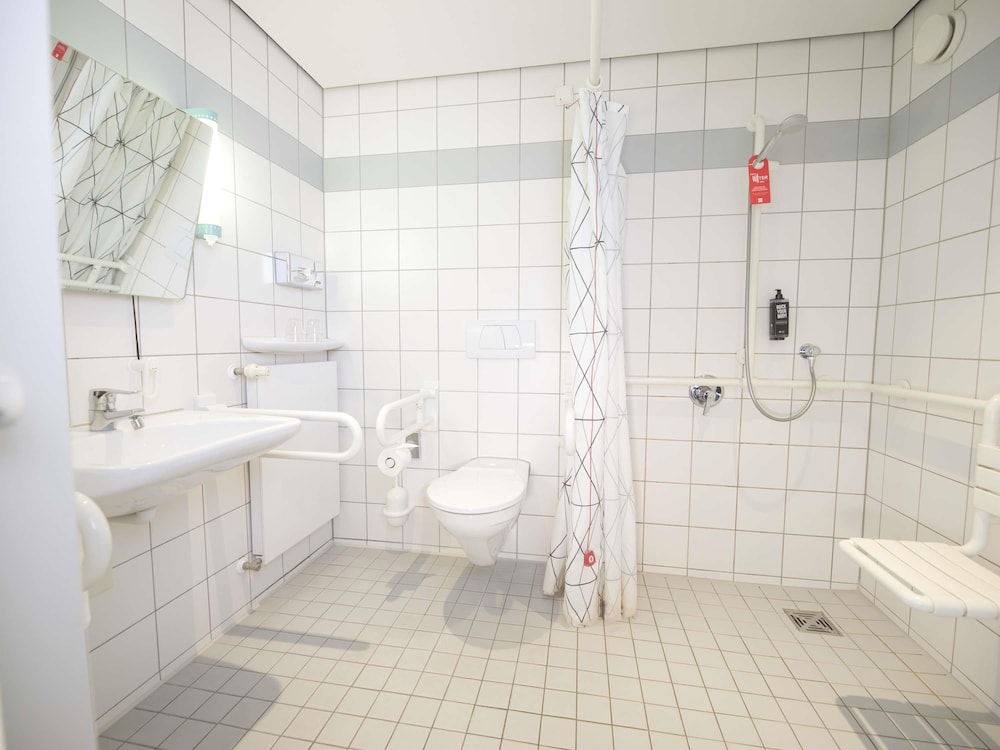 ibis Koeln Messe 77/79