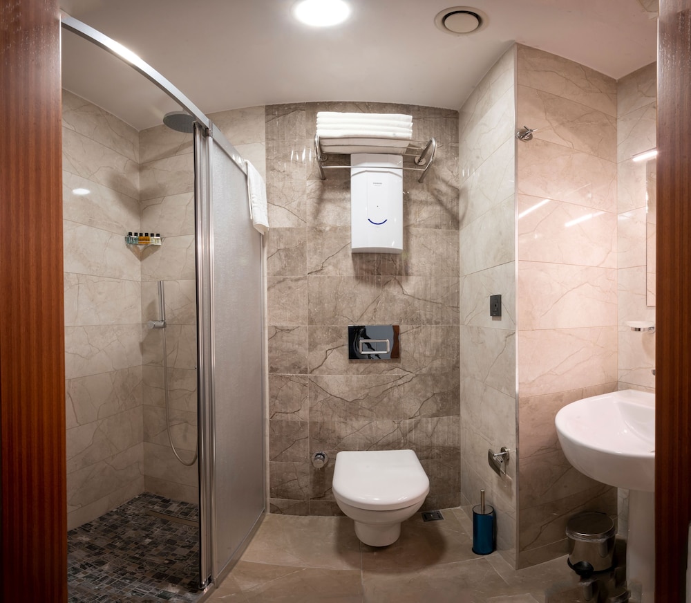 Ka Suites & Hotel 53/58