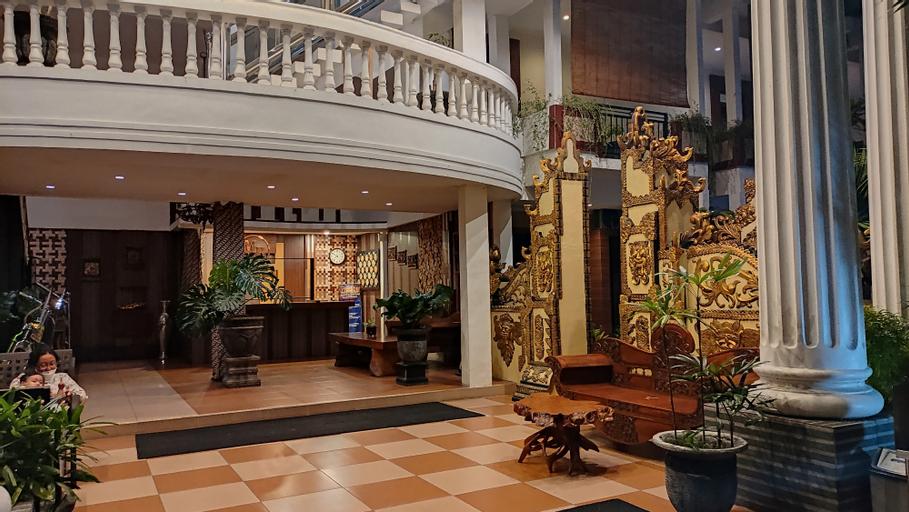 Hotel Mirabell and Convention Hall 5/23