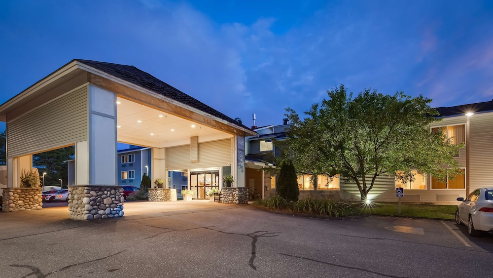 Best Western Plus Windjammer Inn & Conference Center 3/46