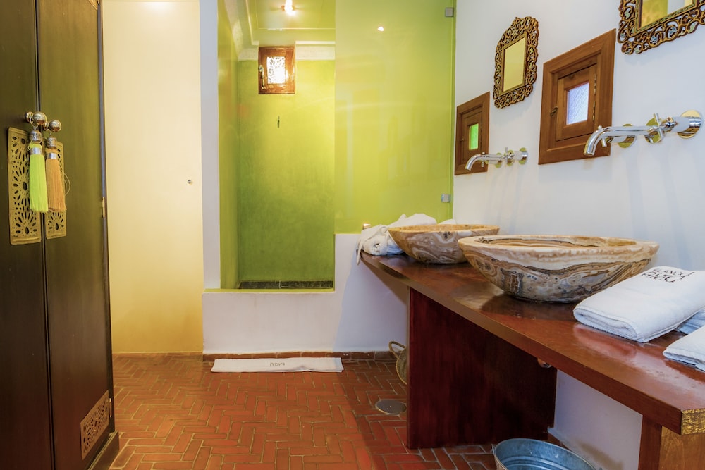 Hotel Blanco Riad 43/45