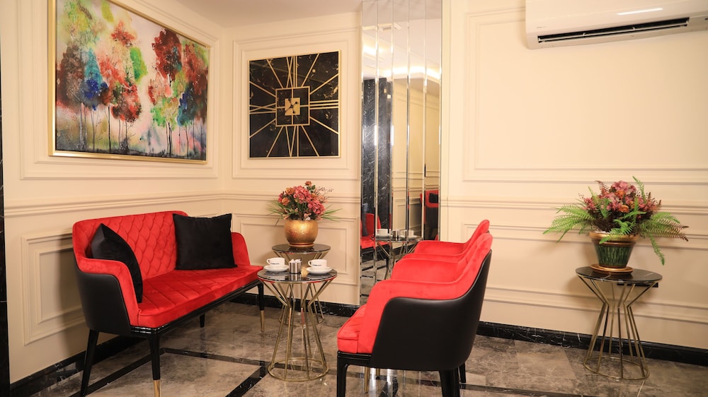 Omma Hotel 25/40