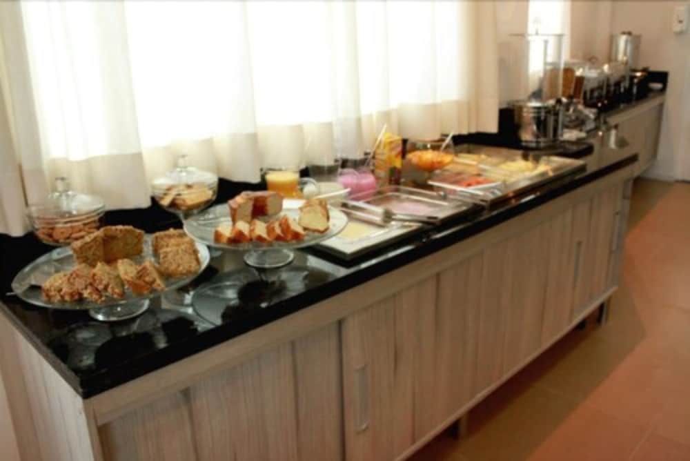 Hotel Anahi 45/63