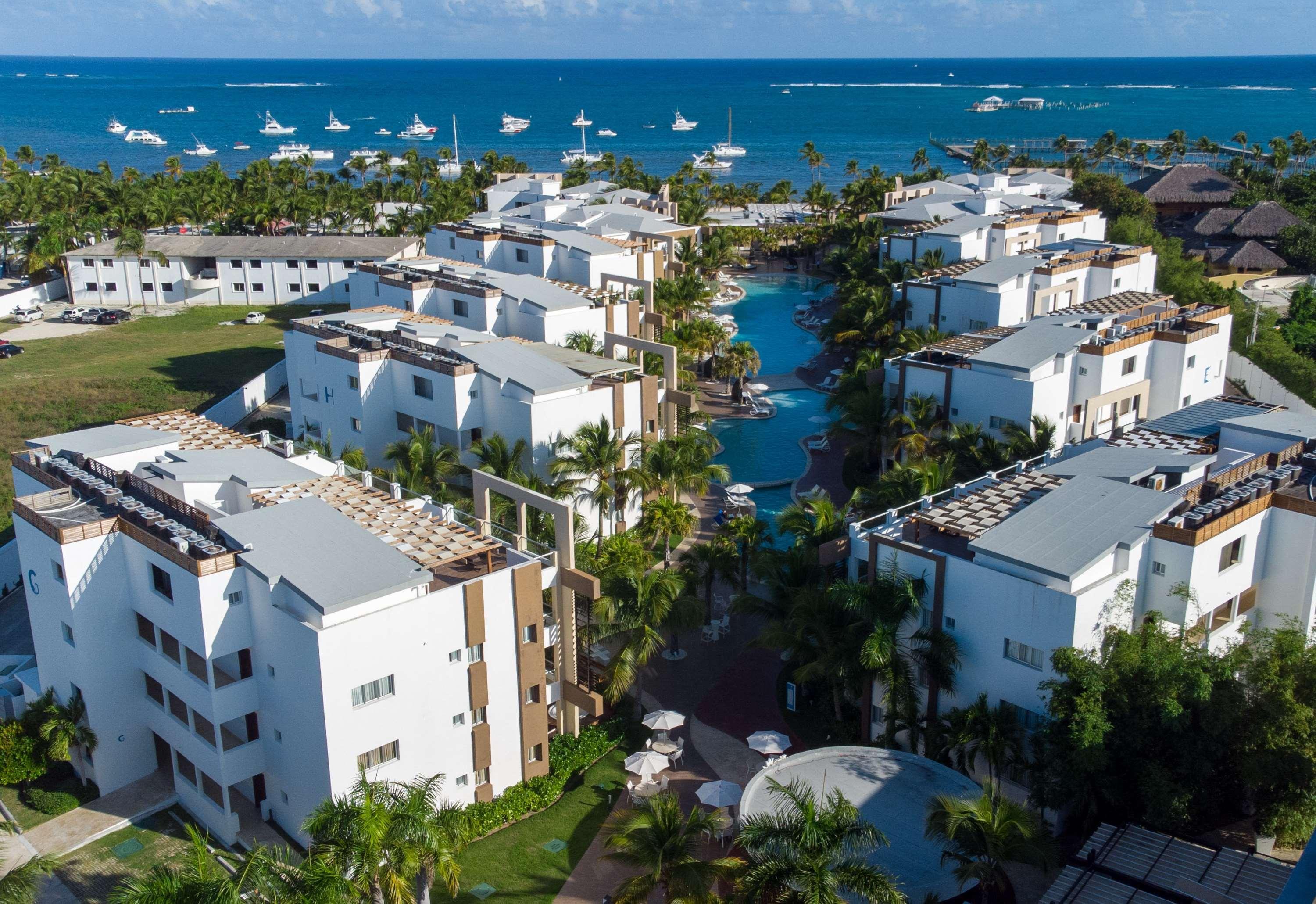 Bakour Punta Cana Suites 7/78