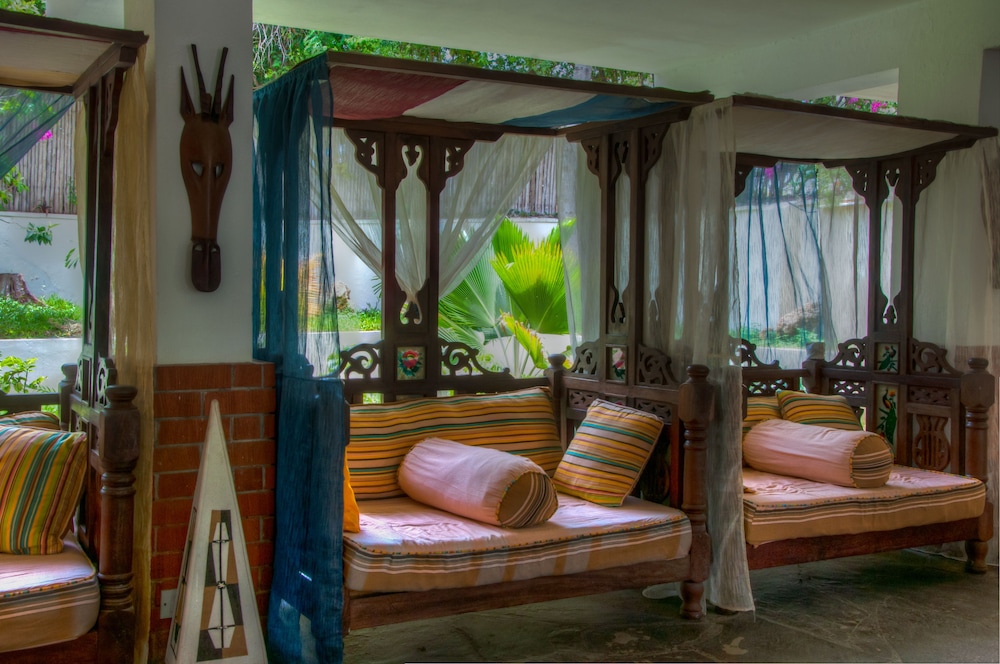 Kahama Hotel Mombasa 19/39