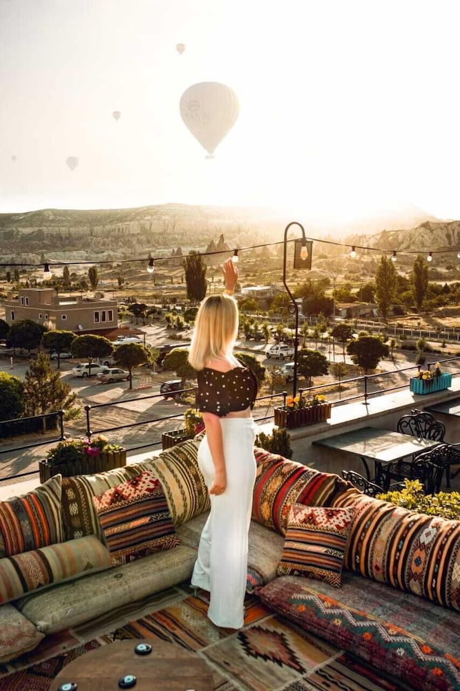 Caravanserai Inn Hotel 43/50
