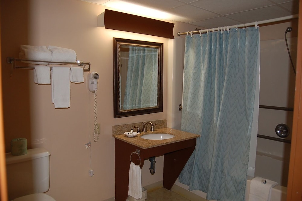 Tidewater Inn 43/70
