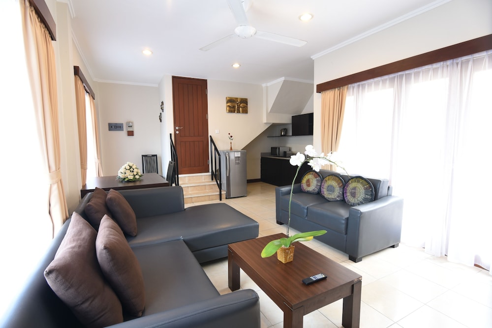 KUTA TOWNHOUSE APARTMENTS 27/47