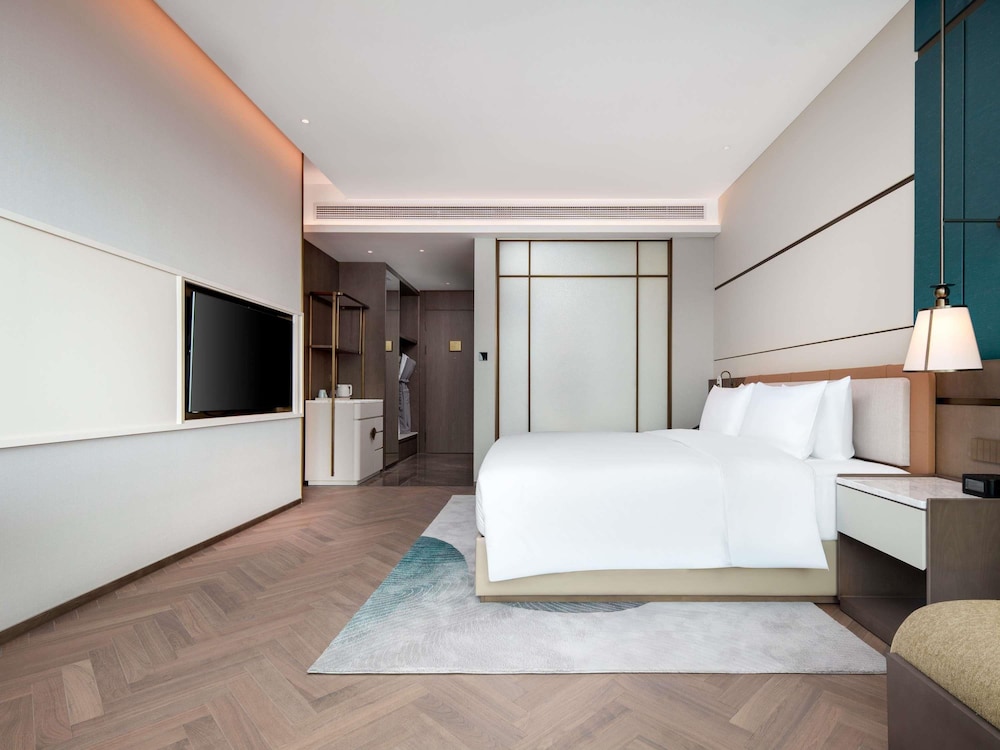 Grand Mercure Hangzhou Qingshan Lake 24/59