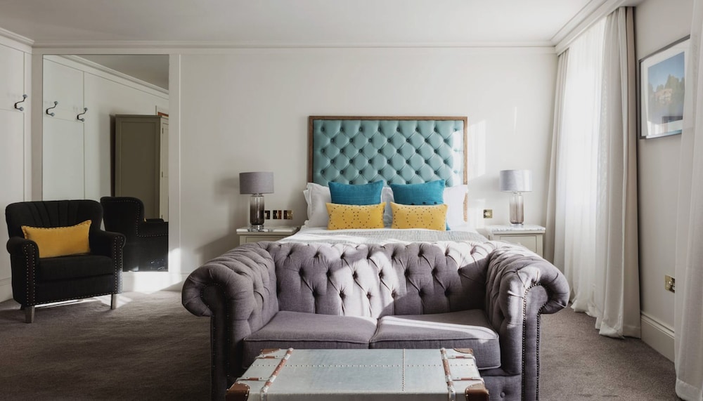 The Great House at Sonning 24/34