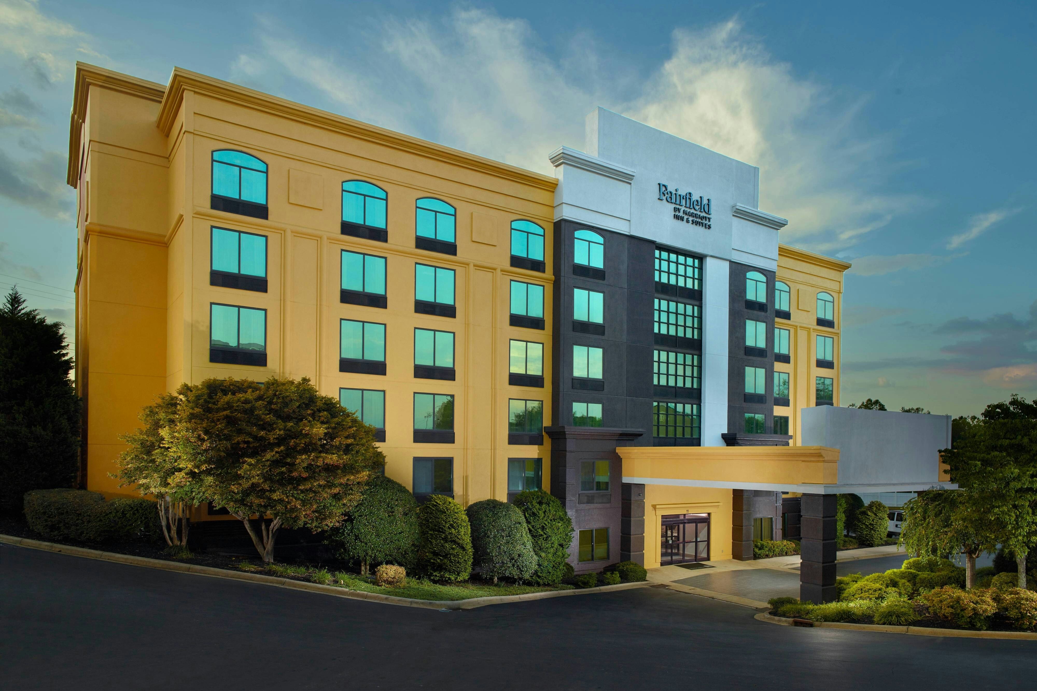Fairfield Inn Suites By Marriott Asheville South Biltmore 2/19