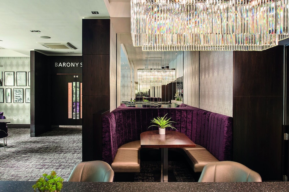 Carlton Hotel 43/61