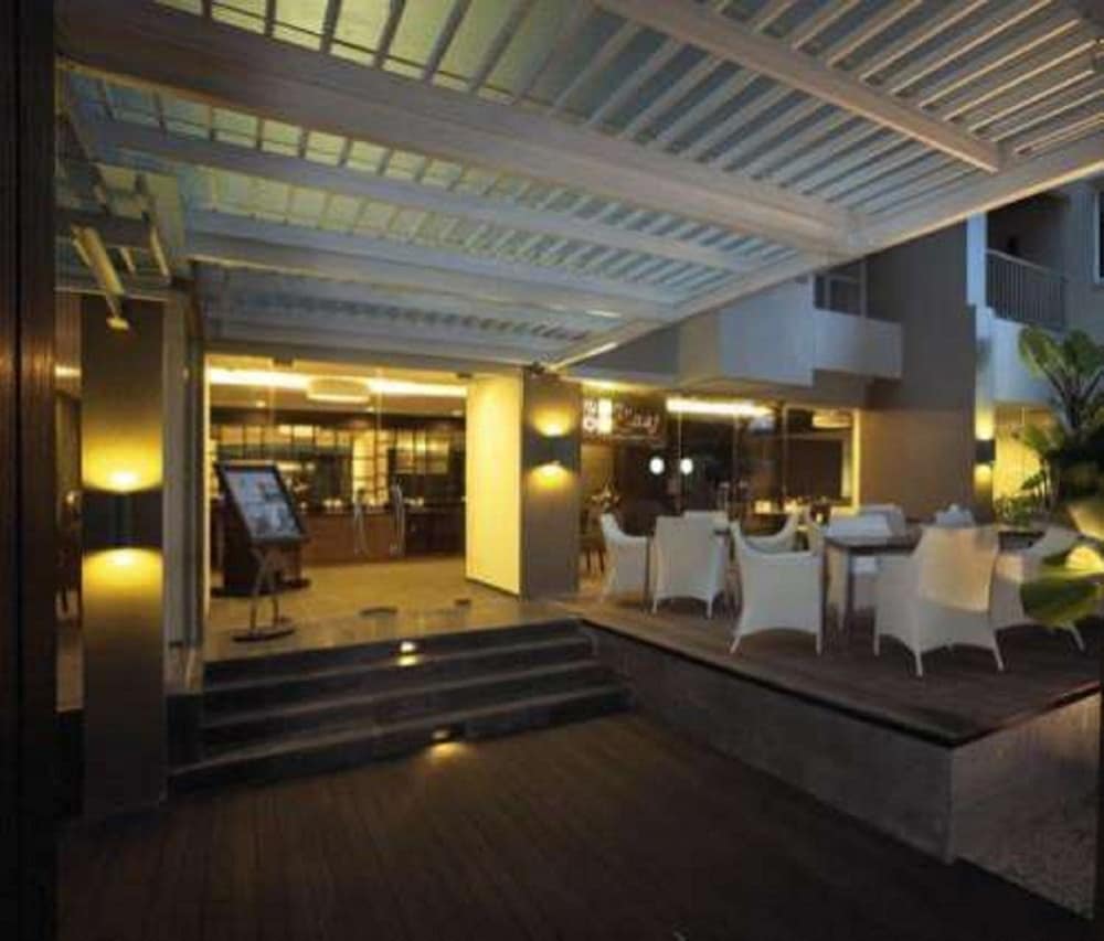 The Malibu Suites Balikpapan 19/36