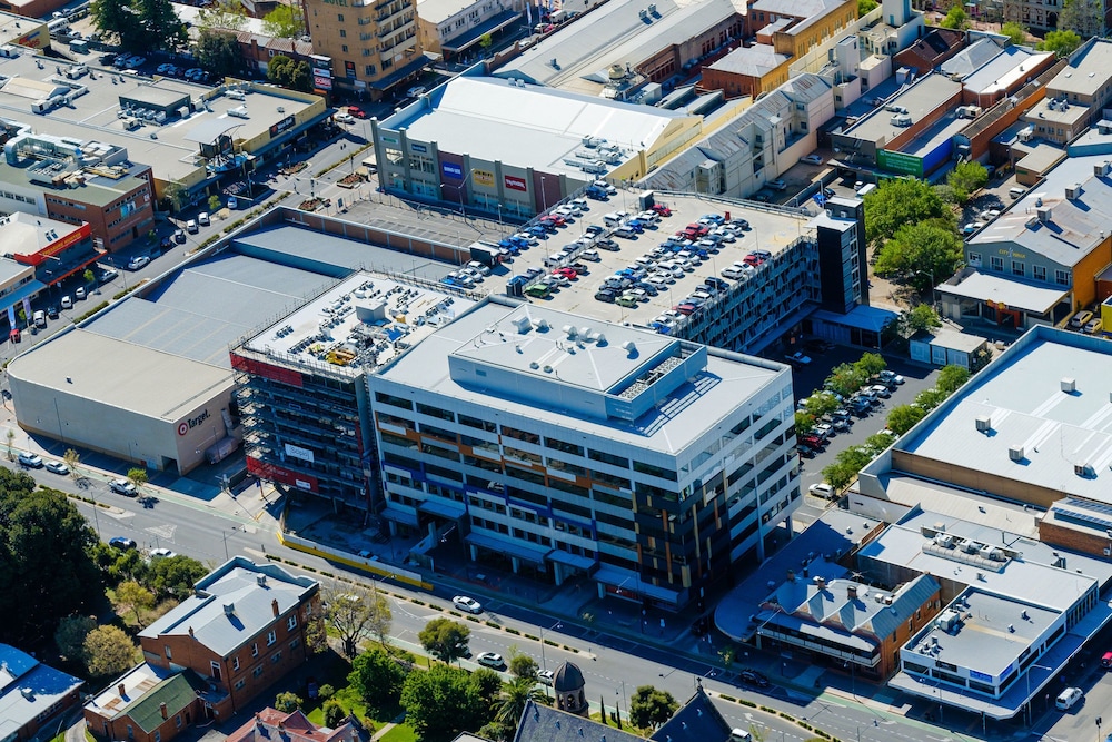 Mantra Albury Hotel in ALBURY