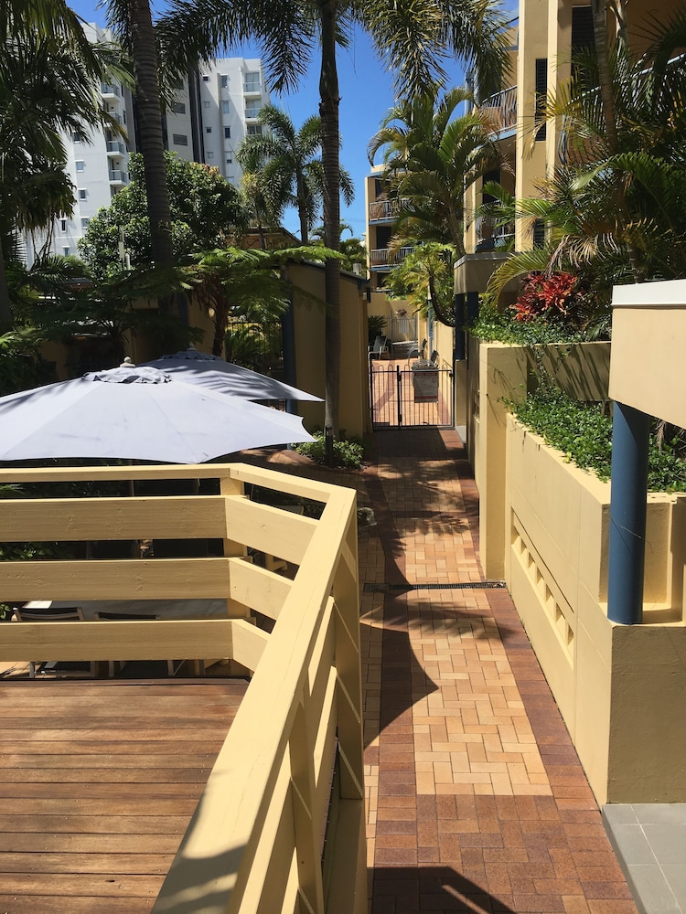 Portobello Resort Apartments 10/73