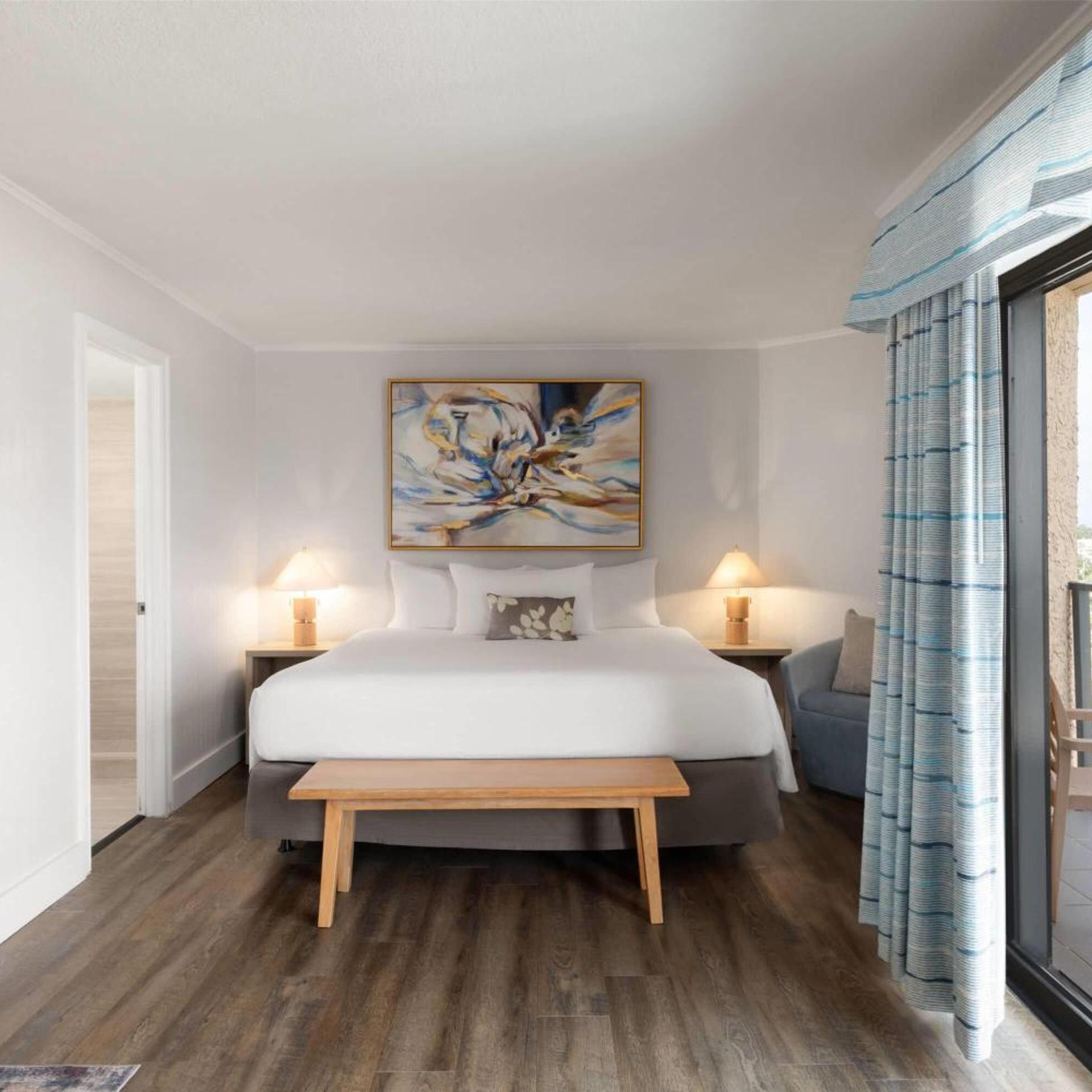 Studio, King Bed, Partial View