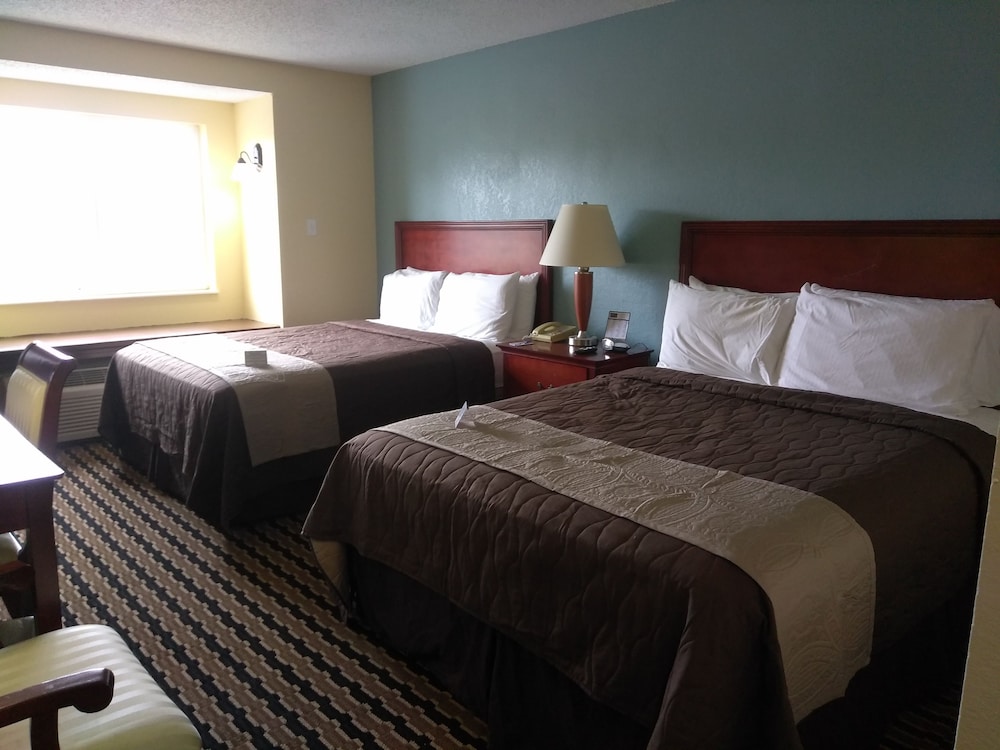 Expo Inn Hotel 8/31