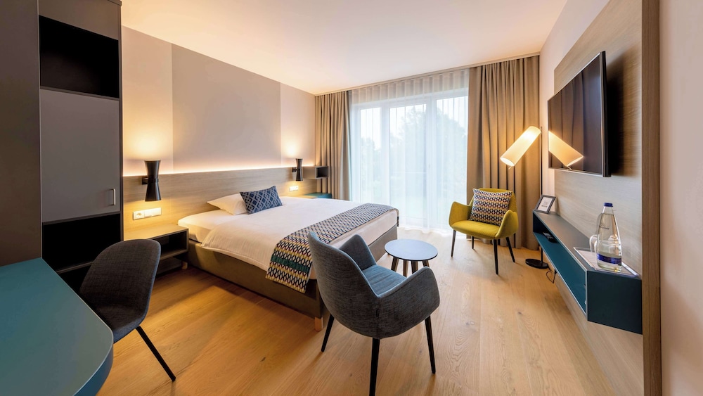 Standard, Queen Bed, Annex