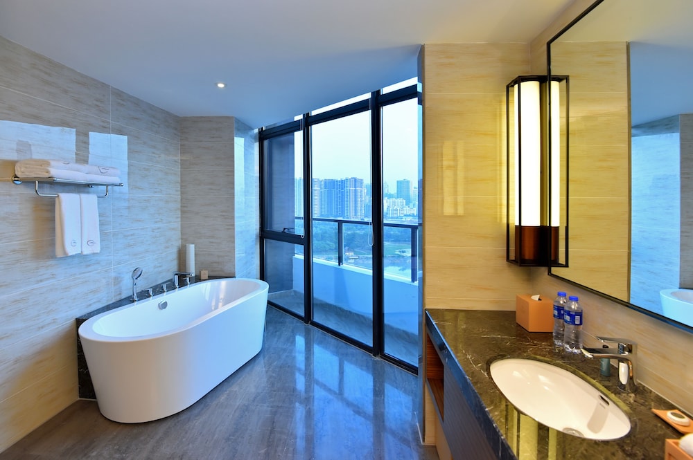 GRAND SKYLIGHT INTERNATIONAL HOTEL HUIZHOU 34/36