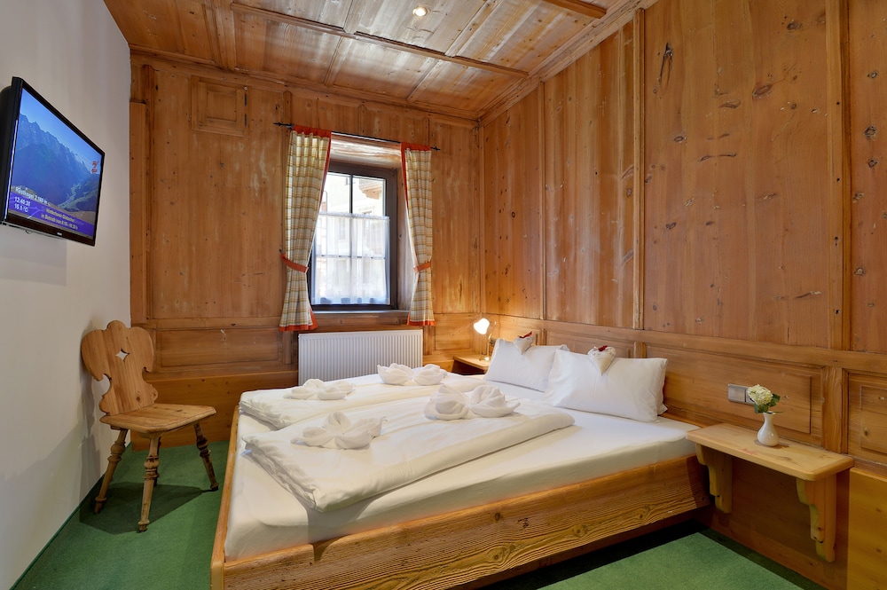 Hotel Postschlössl 14/50