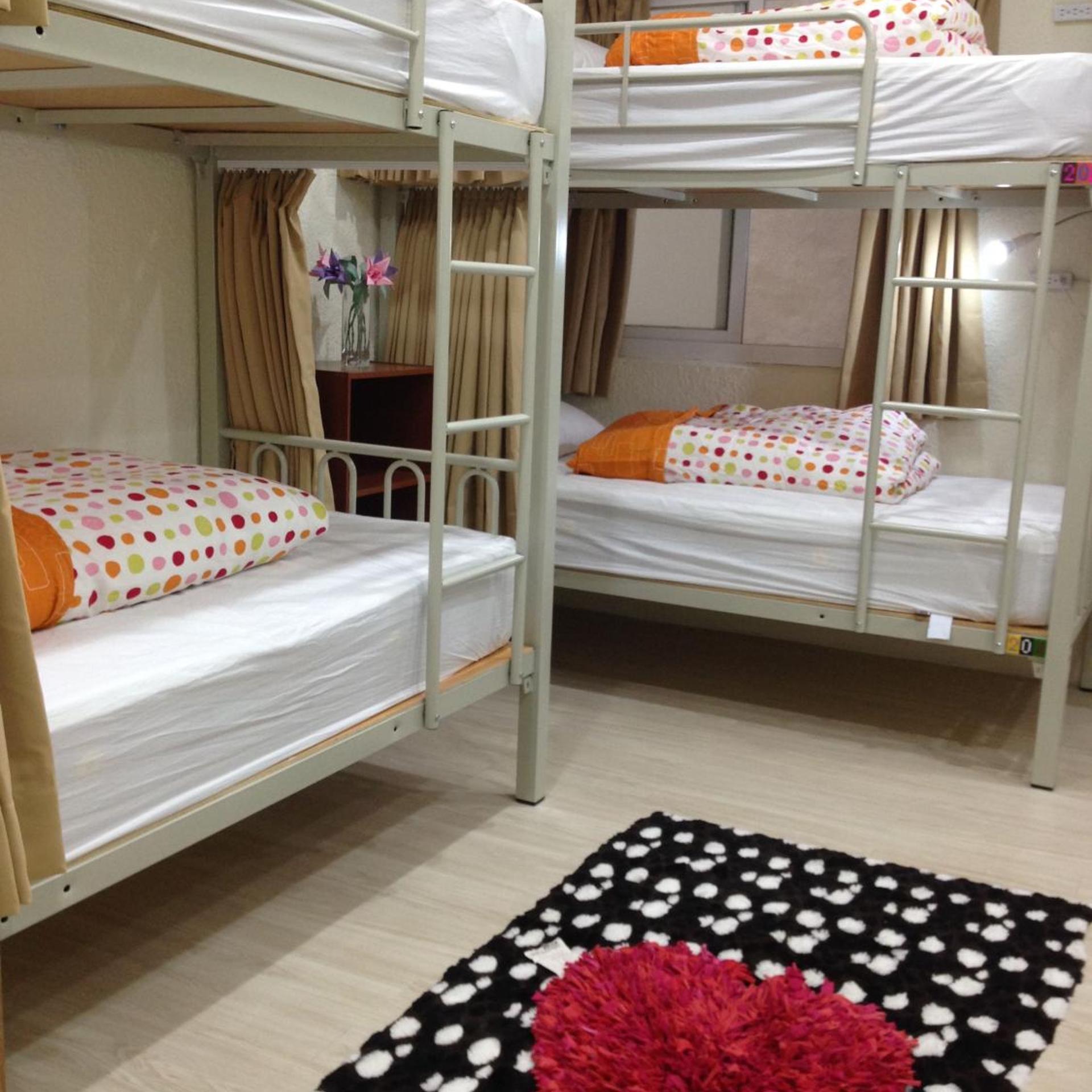 Pineapple Backpackers Hostel 8/37