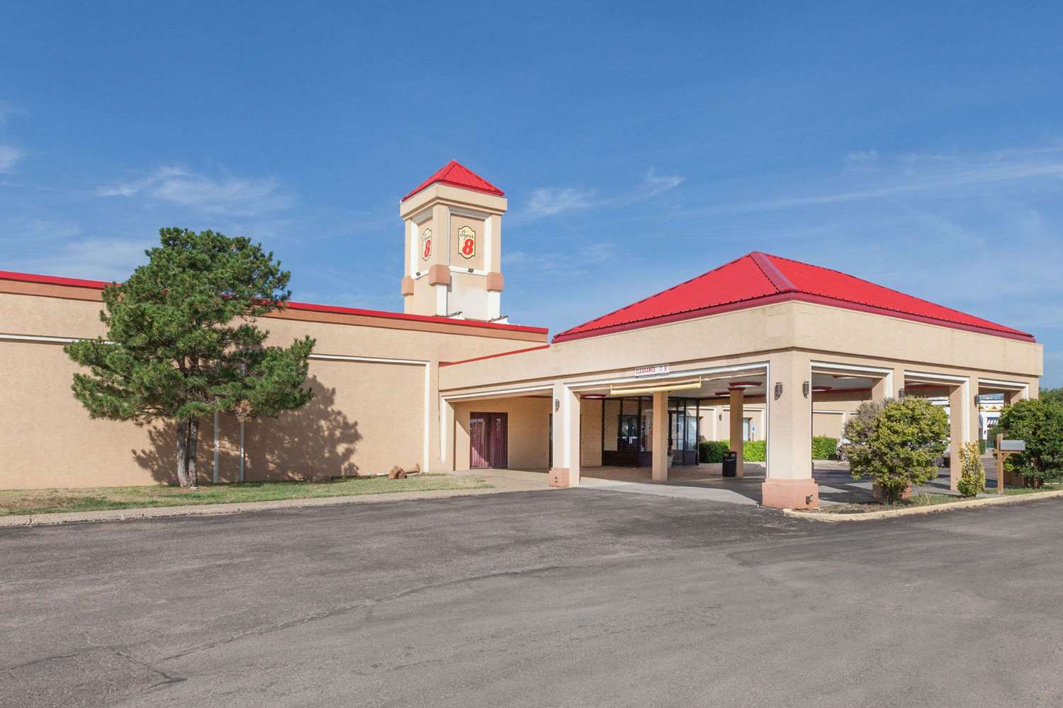 Super 8 by Wyndham Plainview 6/8
