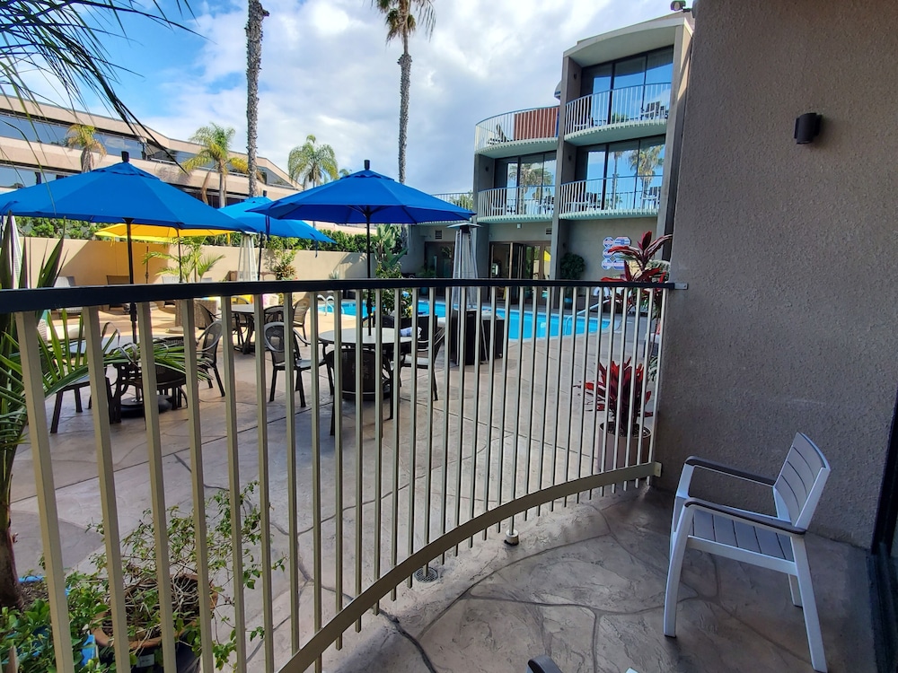Inn By The Sea La Jolla 12/60