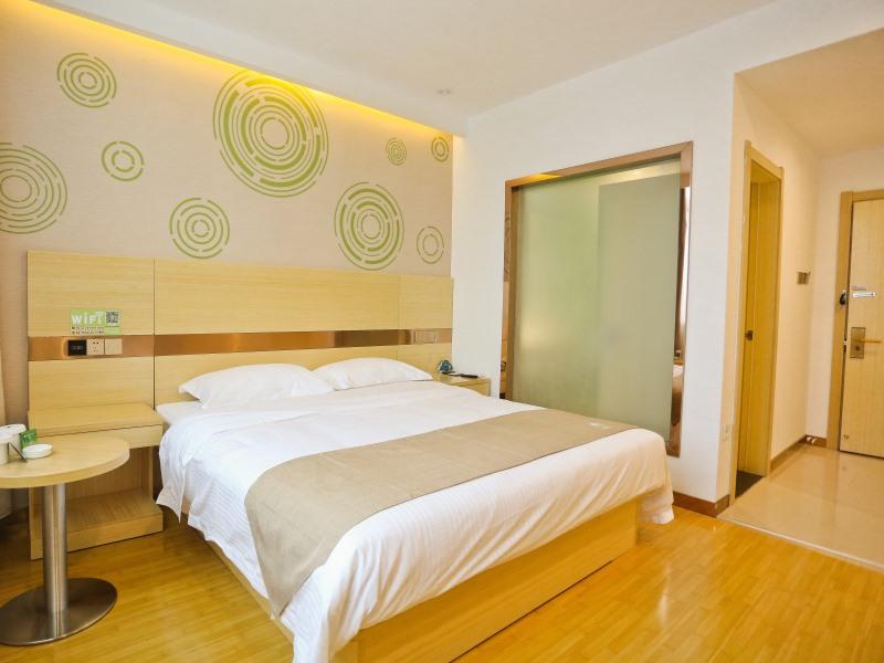 GreenTree Inn Anqing Huaining County Development Zone Duxiu Road 17/42