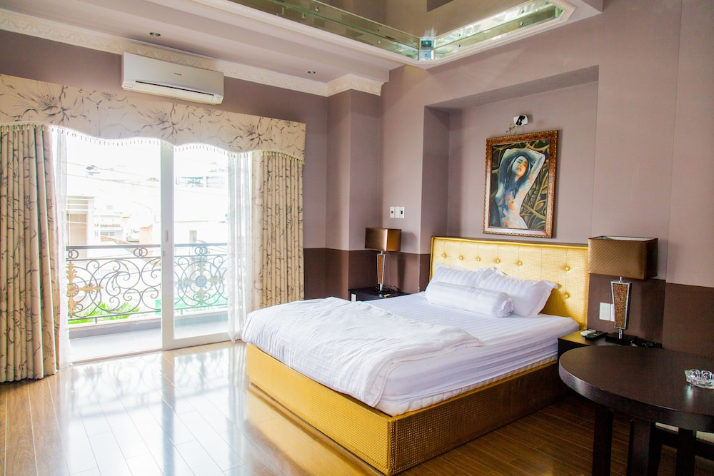 Edenroc Hotel 19/66