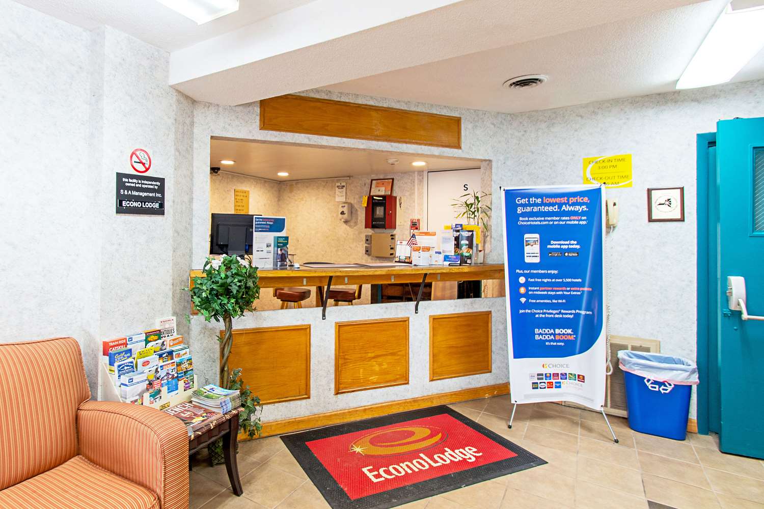 Econo Lodge Utica 2/7
