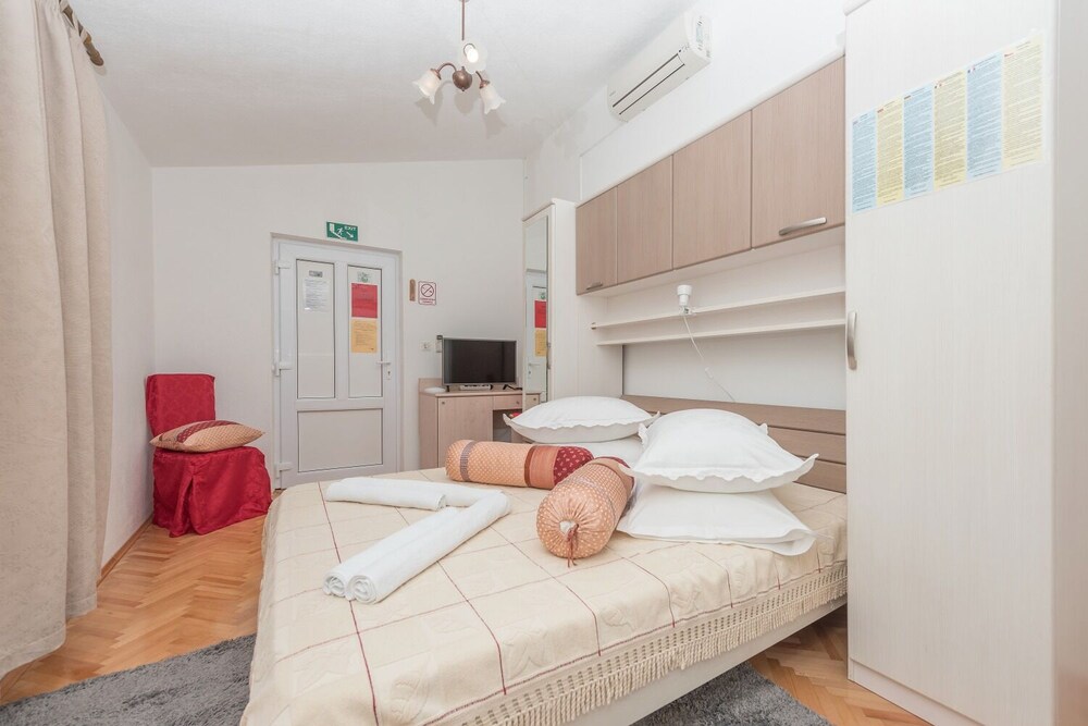 APARTMENTS GORAN 9/47