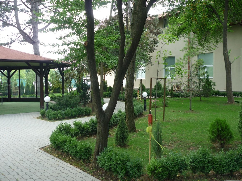 Hotel Baneasa Parc 31/35