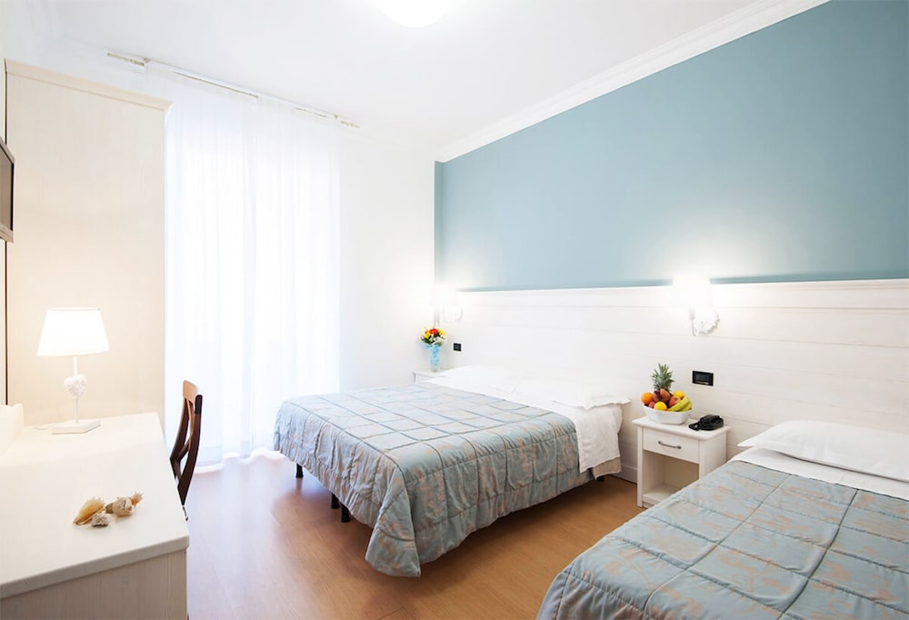 Hotel La Camogliese 18/48