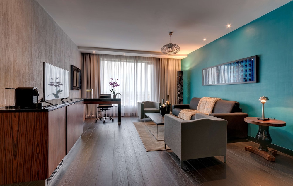 RADISSON BLU HOTEL NAIROBI UPPER HILL 48/77