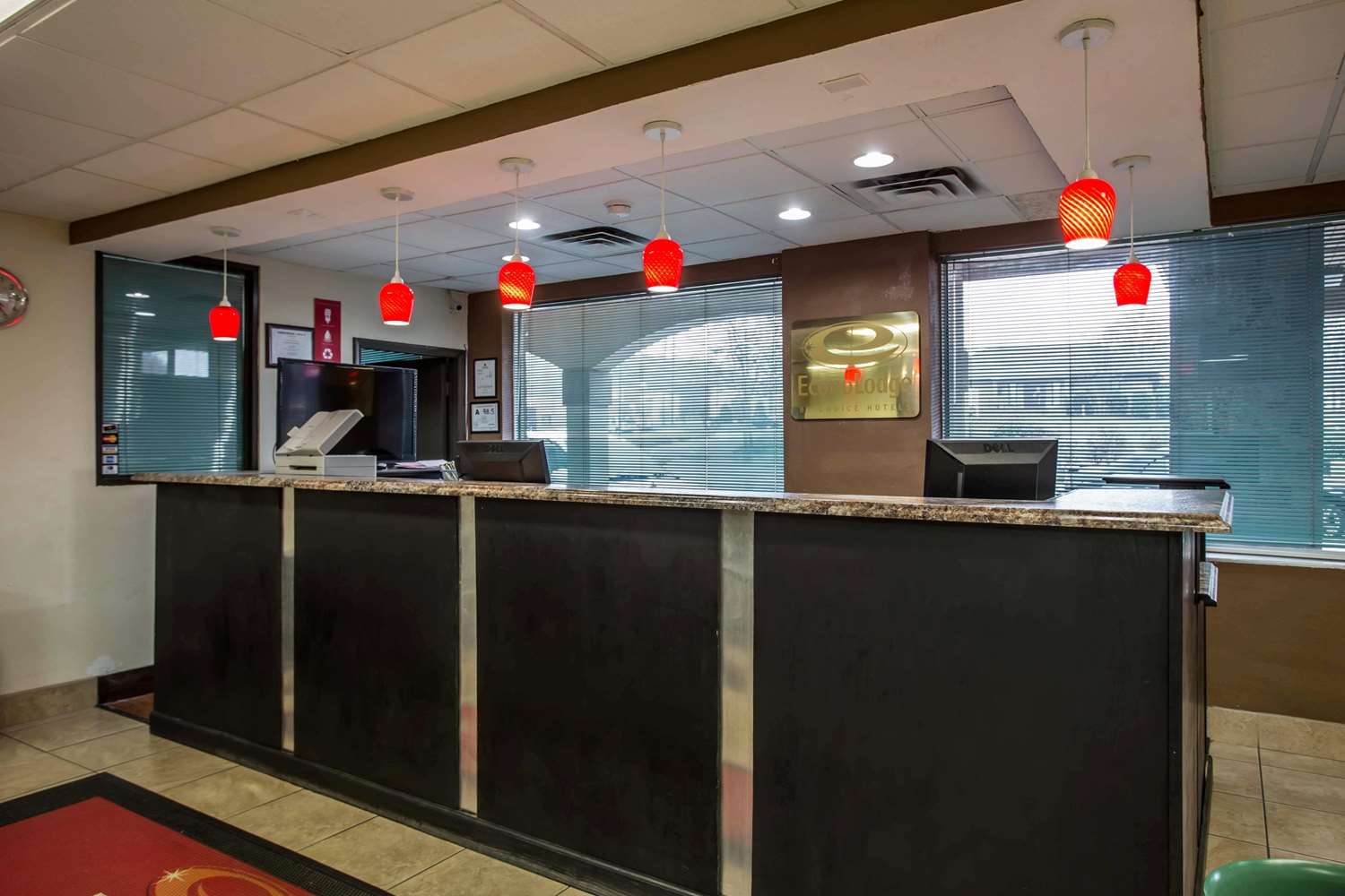 Econo Lodge Salisbury 4/49