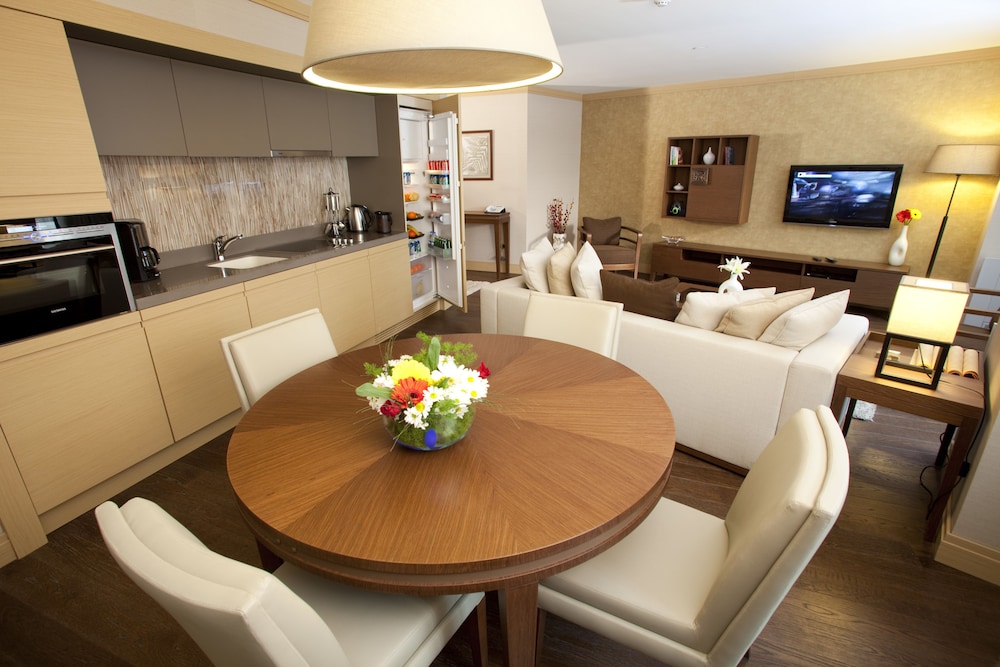 Tunel Residence Hotel 62/71