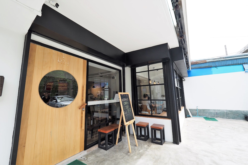 T Hostel at Victory Monument 6/46