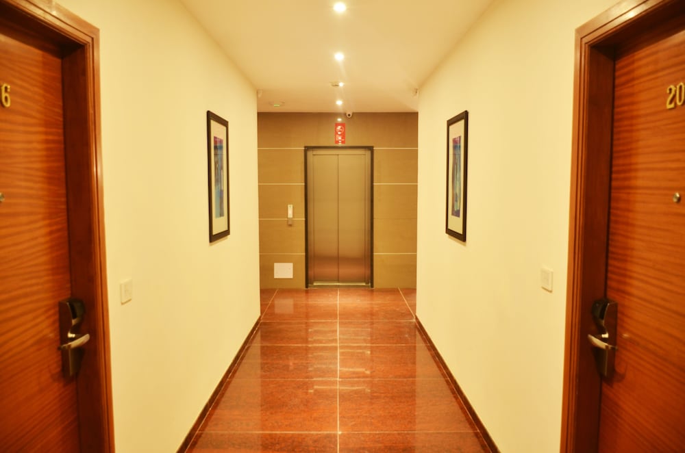 Mint Hotel Premia 27/36
