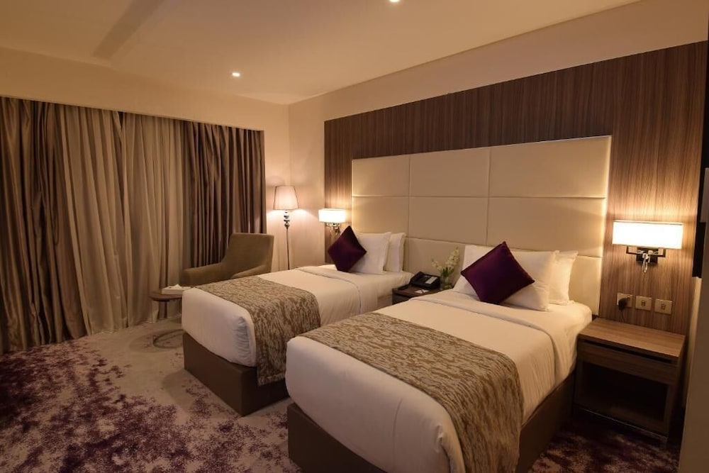 فندق برادايس ايليت التحليه (Paradise Elite Hotel Jeddah) 11/46