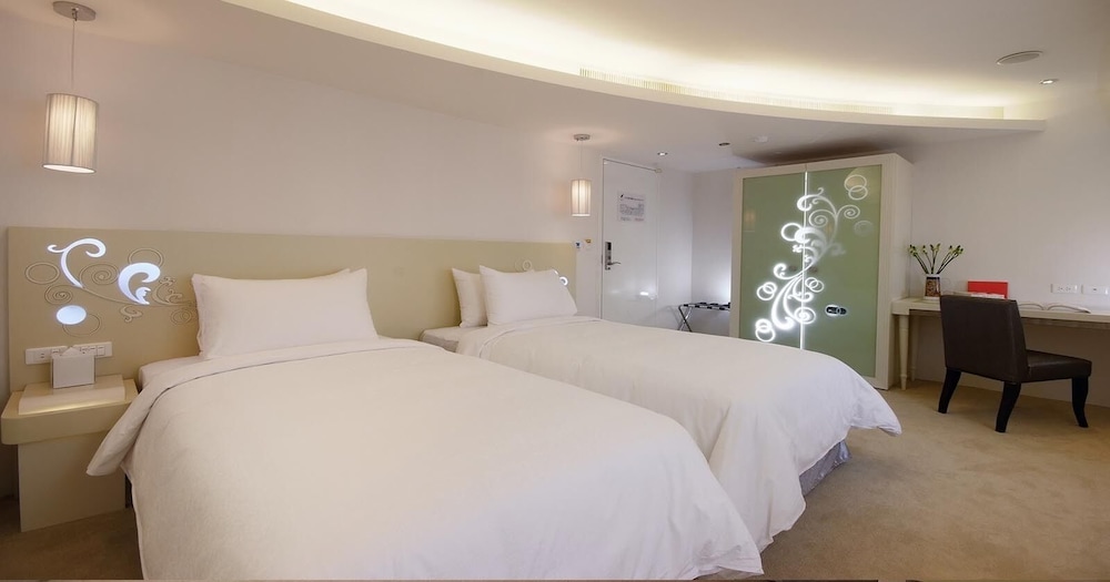 Forward Hotel Taipei 33/75