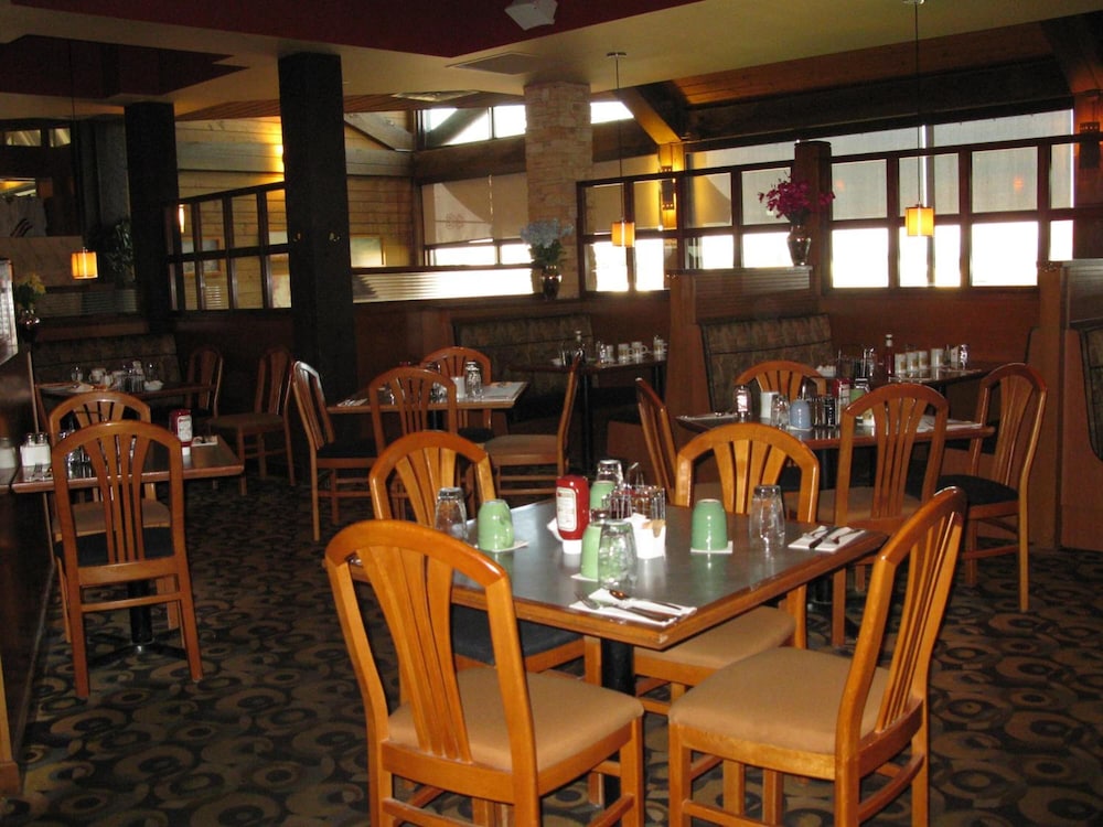 Walking Eagle Inn & Lodge 29/48