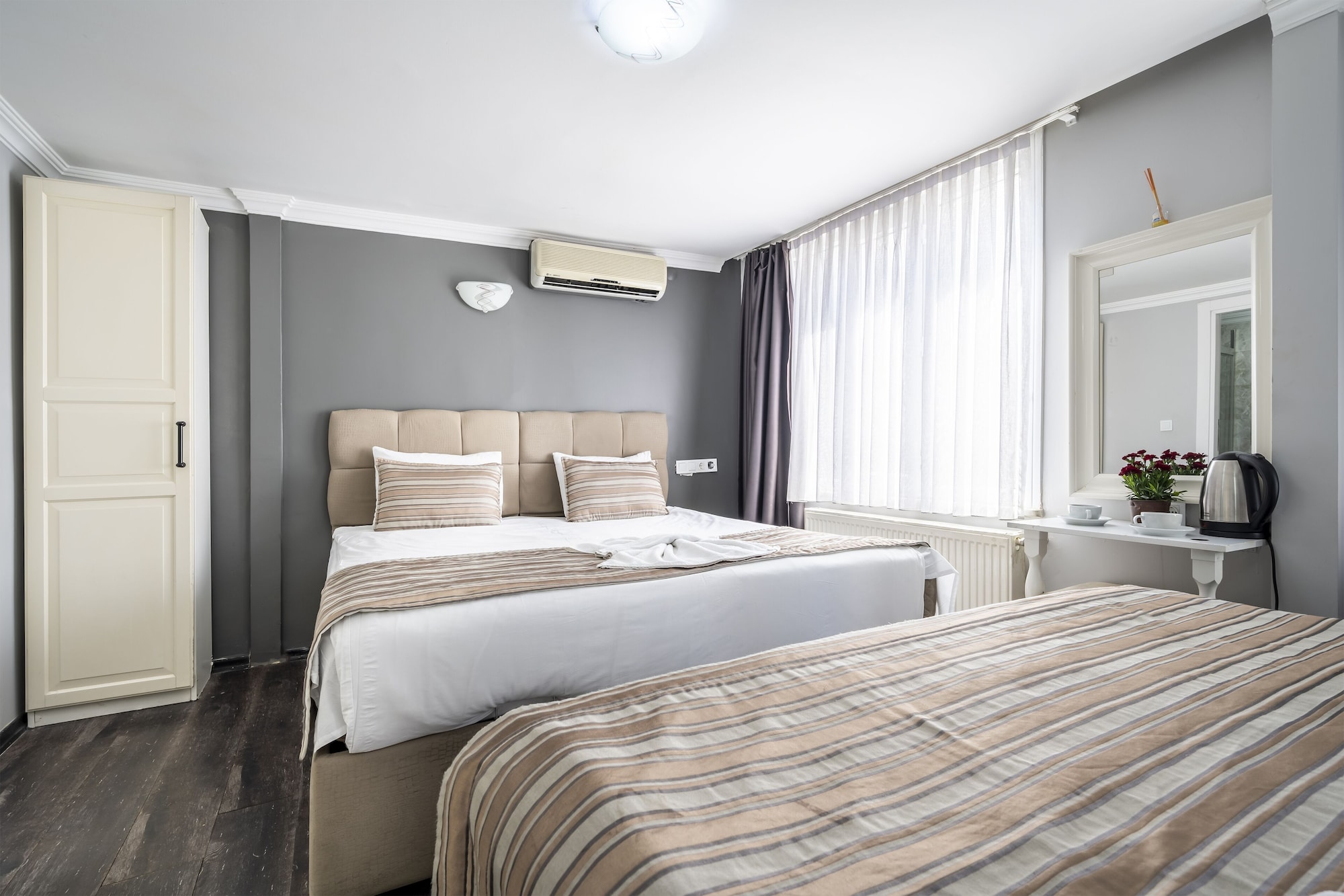 STANDARD, QUADRUPLE, DOUBLE OR TWIN BED