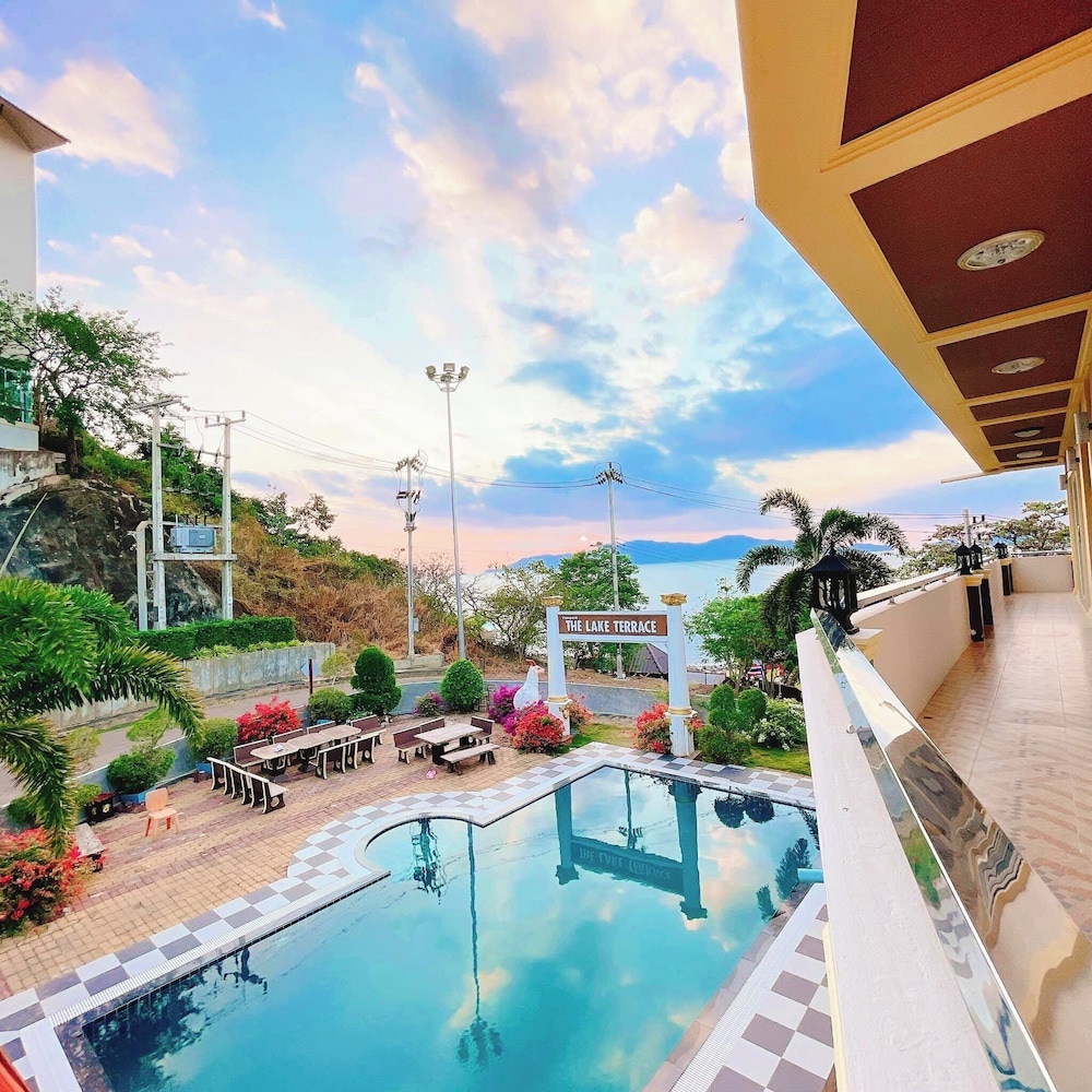 Laketerrace Resort 67/71
