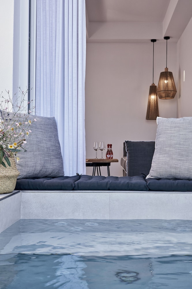 Callia Retreat 14/50