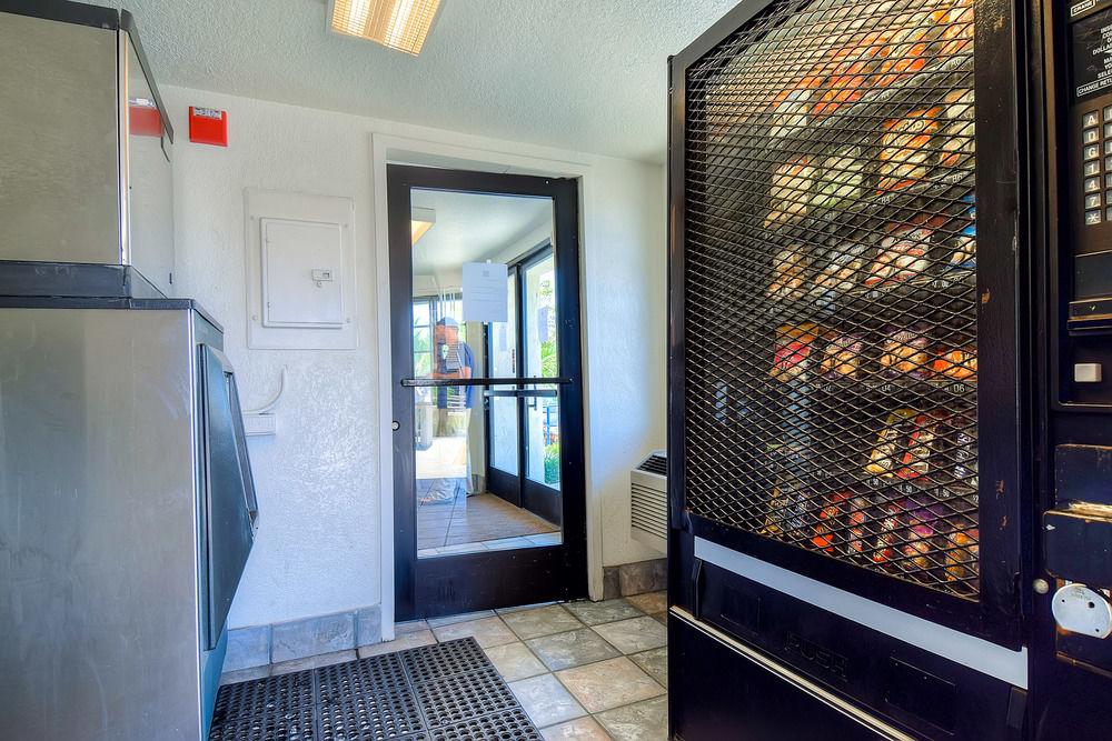 Beach Side Inn Anaheim 13/24