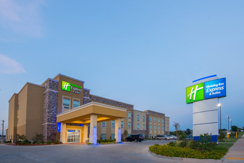 Holiday Inn Express Suites Stillwater University Area 48/49