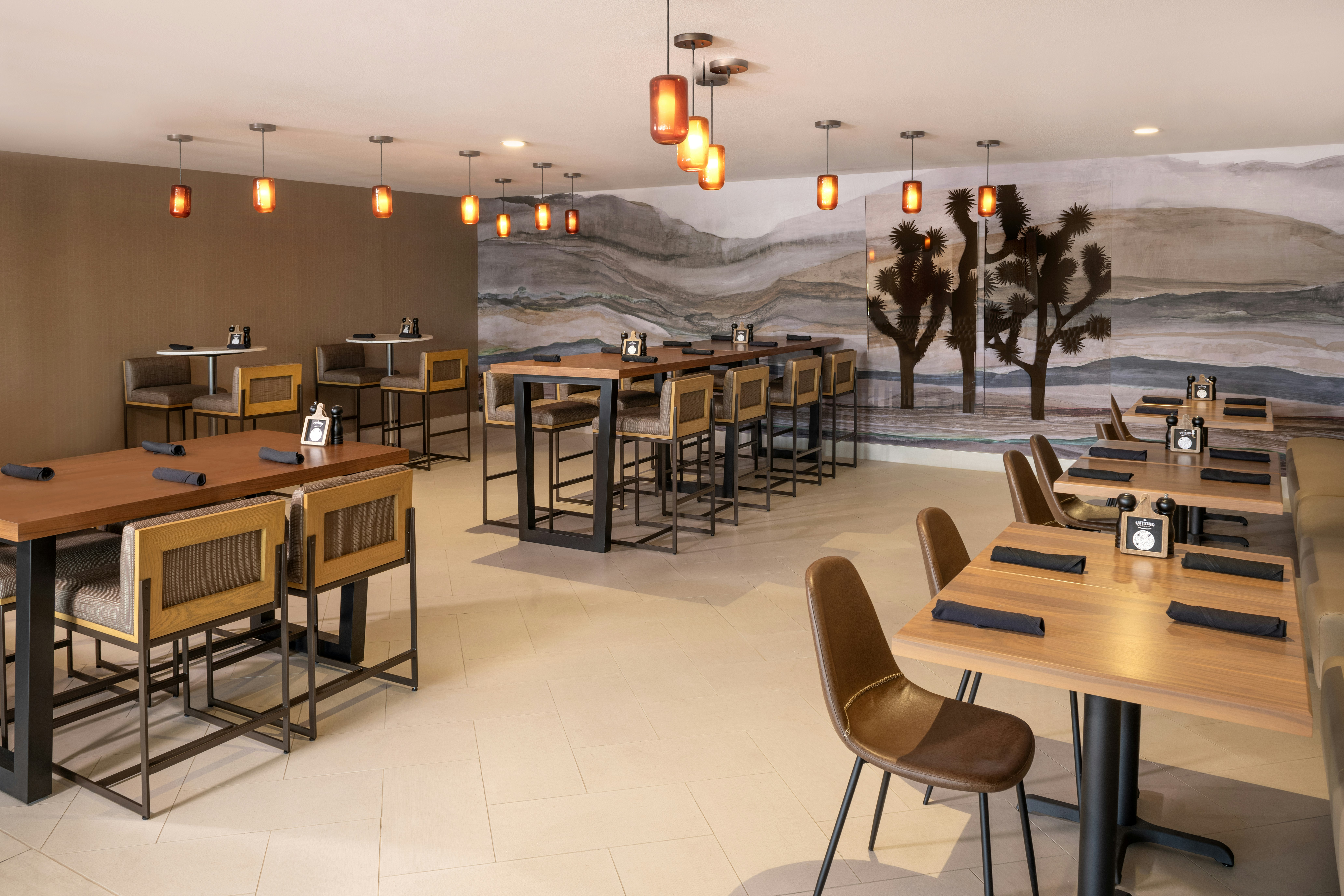 DoubleTree by Hilton Hotel San Bernardino 13/32