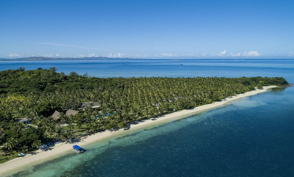 Lomani Island Resort and Spa - Adults only 55/62