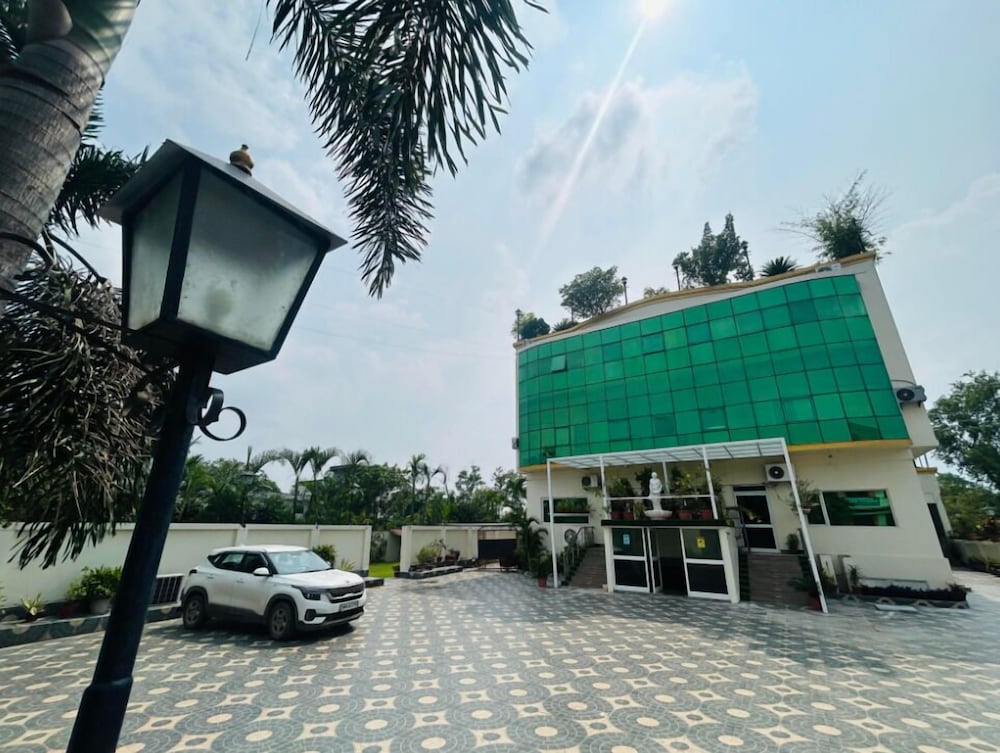 HOTEL BODHGAYA GAUTAM 10/50