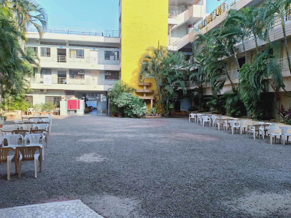 Hotel Royale Heritage 42/50
